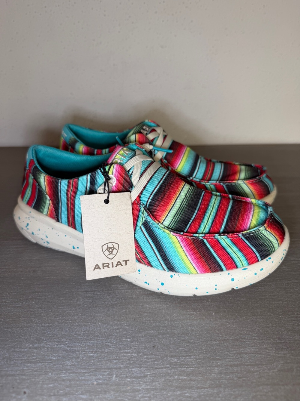 Ariat Hilo Womens Casual Shoes Sz 6.5 B Multi Striking Serape Comfort Sneakers